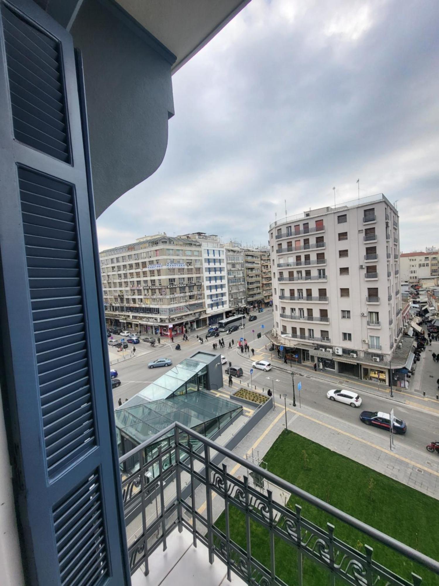 # Alegra Apartment , 10Mtrs From Venizelou Metro Station Thessaloniki Exterior photo